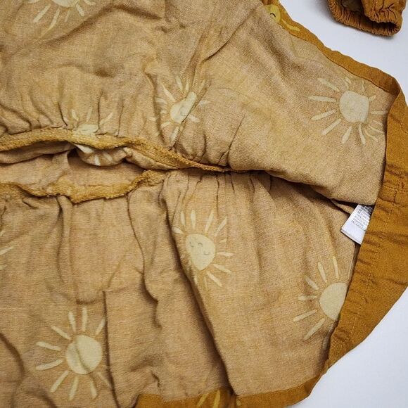 H&M Girls Mustard Yellow Smiling Sun Printed Ruffled Rayon Dress Size 7 - Picture 6 of 10